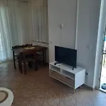 Marinela Apartment *
