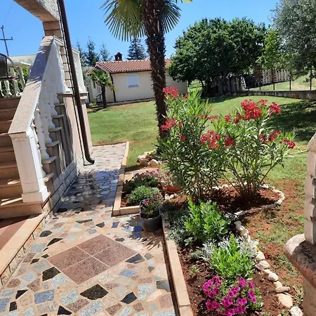 Marinela * 波雷奇