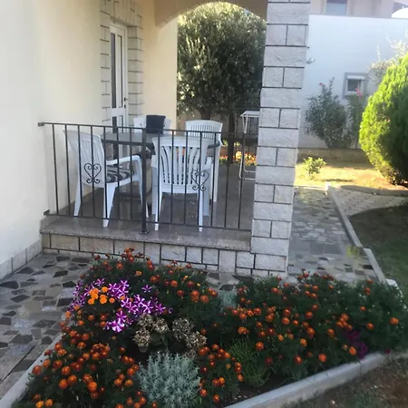 Apartment Marinela *