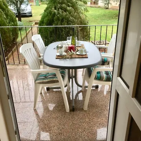 Marinela Apartment *